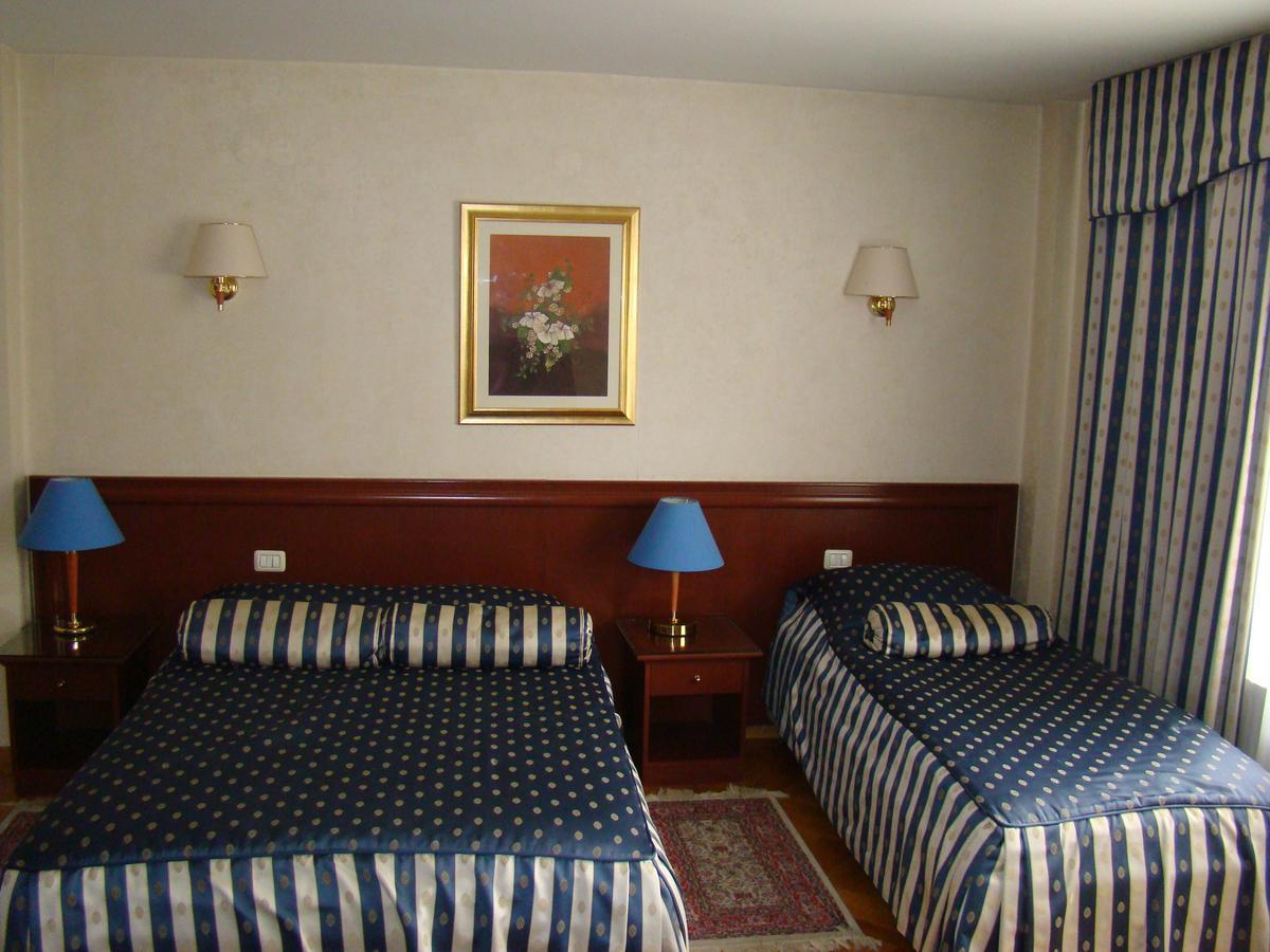Hotel Ariston 3*