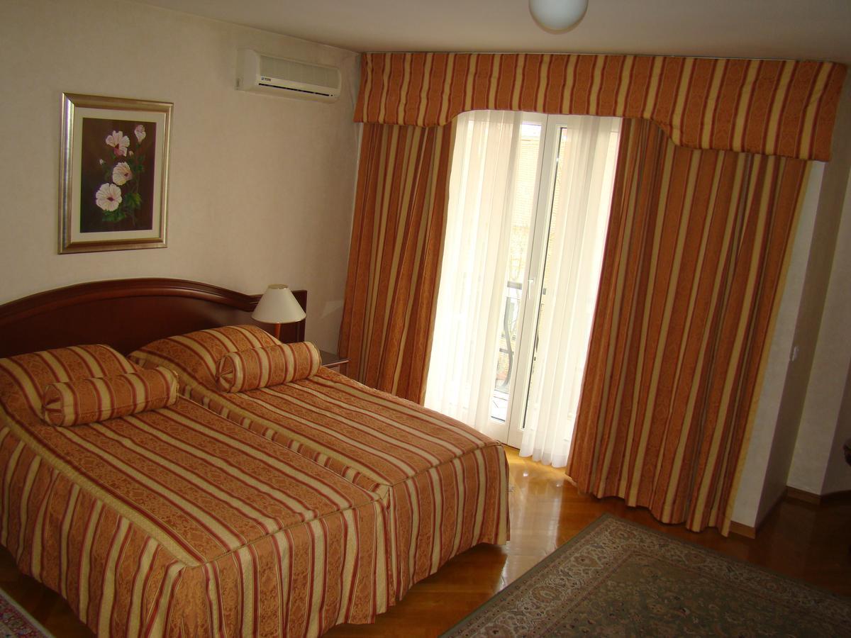 Ariston 3* Osijek