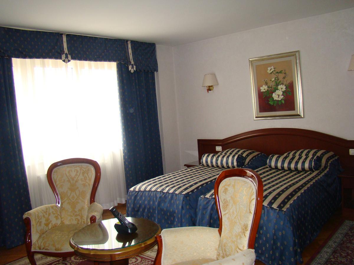 Hotel Ariston 3*