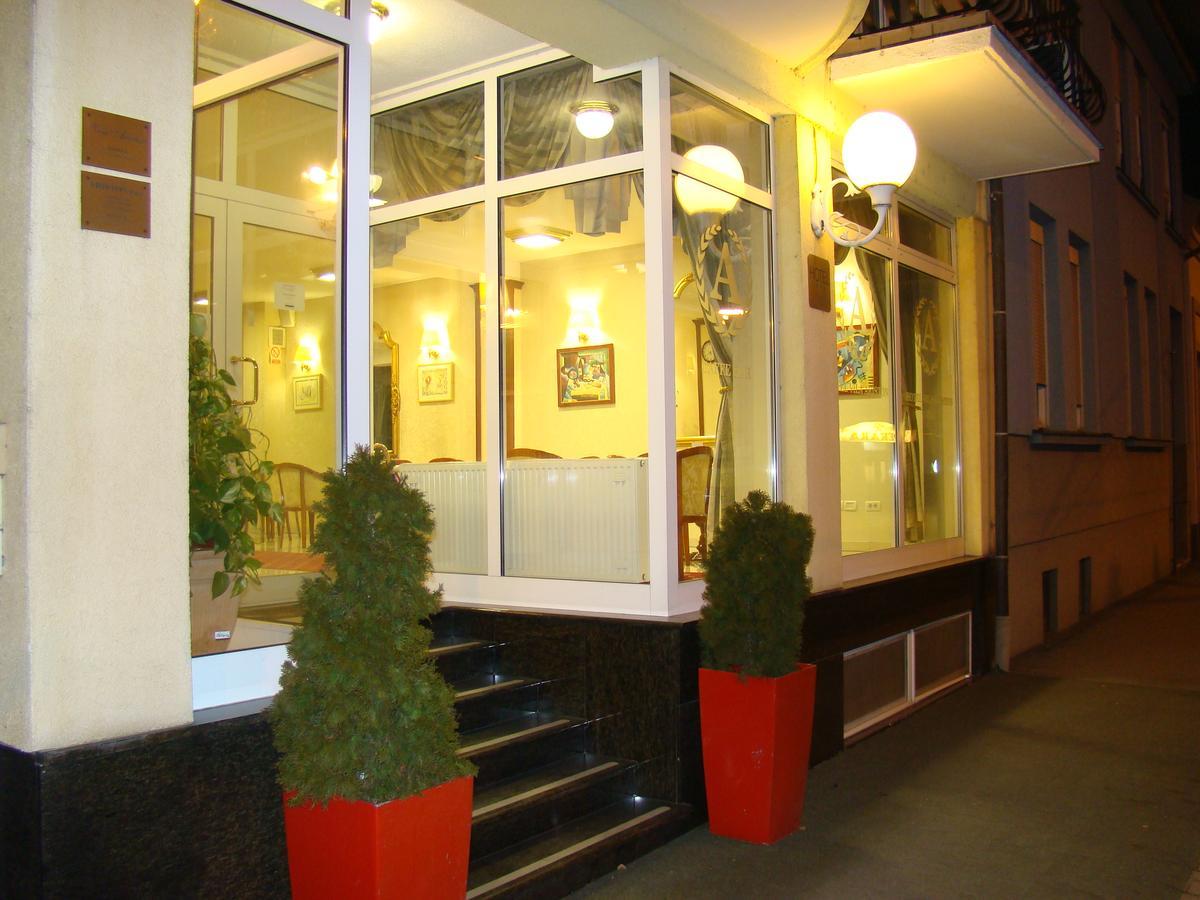Ariston 3* Osijek